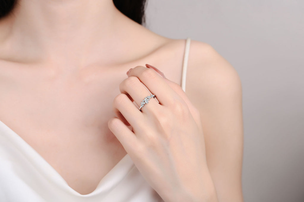 Women's 925 Sterling Silver Moissanite Ring